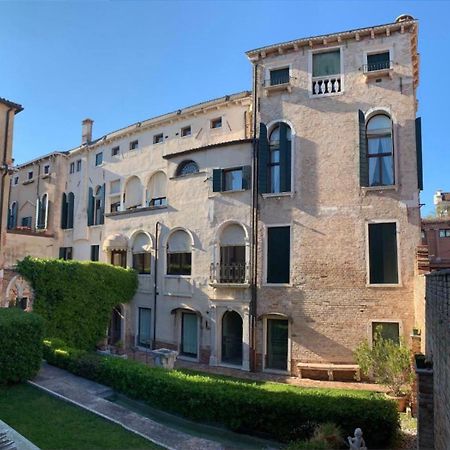 Palazzo Contarini Della Porta Di Ferro Aparthotel Venice Exterior photo