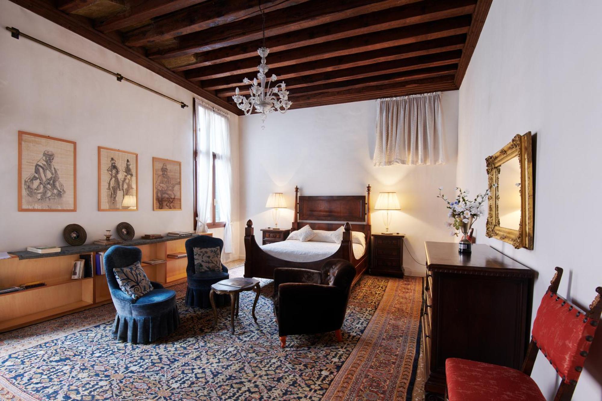 Palazzo Contarini Della Porta Di Ferro Aparthotel Venice Exterior photo