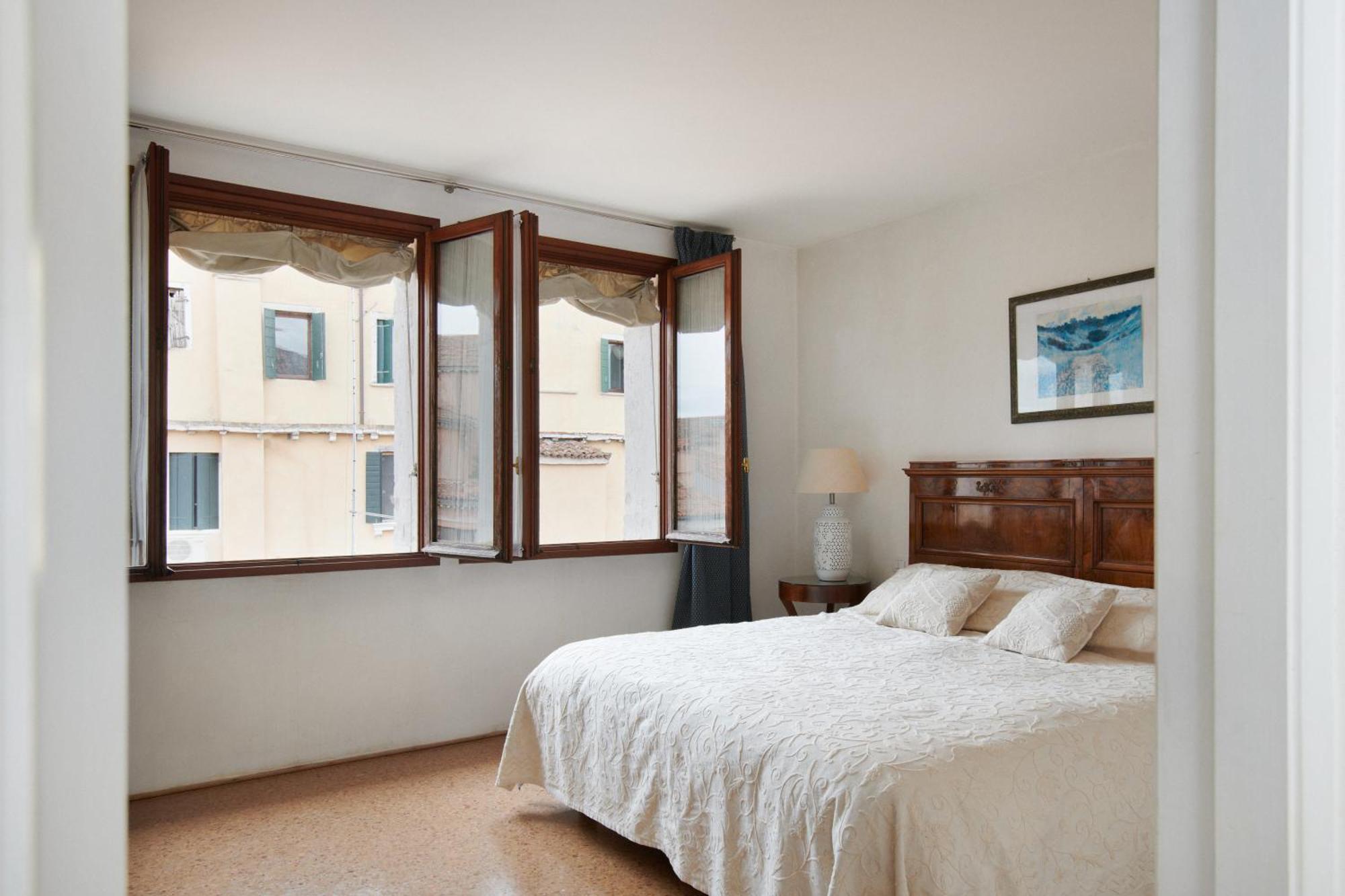 Palazzo Contarini Della Porta Di Ferro Aparthotel Venice Exterior photo